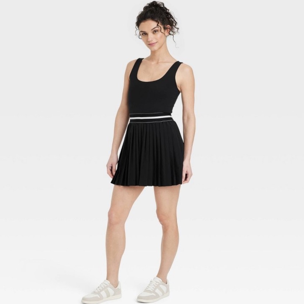 Women’s pleated active dress size small all in motion black